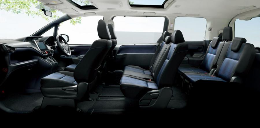  Toyota Noah 2015 года  (фото 6 из 20)